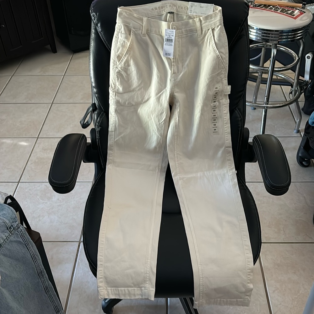 Size 00 cream colored American Eagle cargos